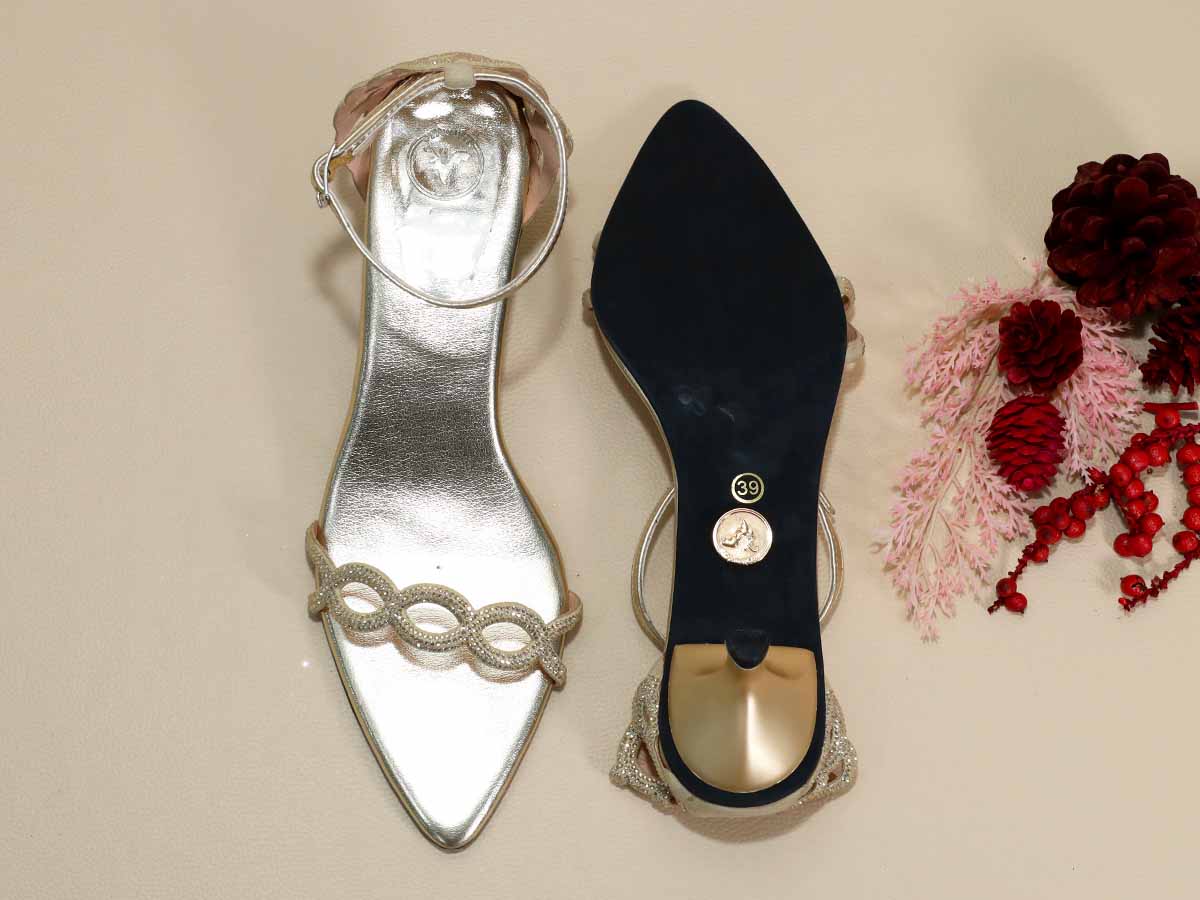 Gold Scallop Kitten Heel