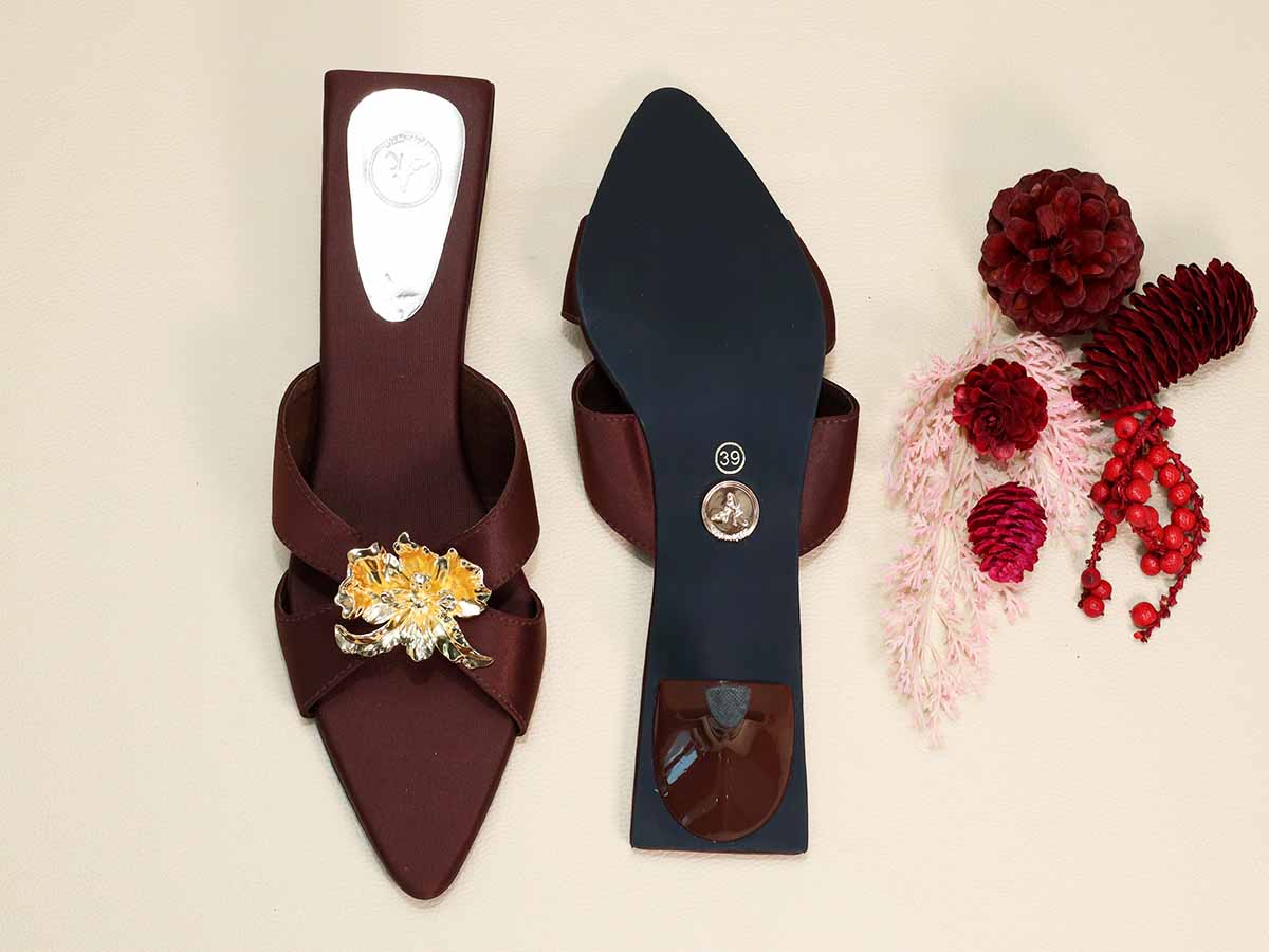 Zeno Brown Kitten Heel