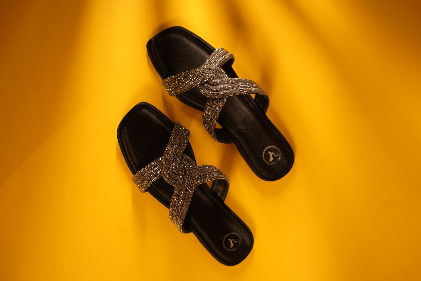Black String Black Base Flats