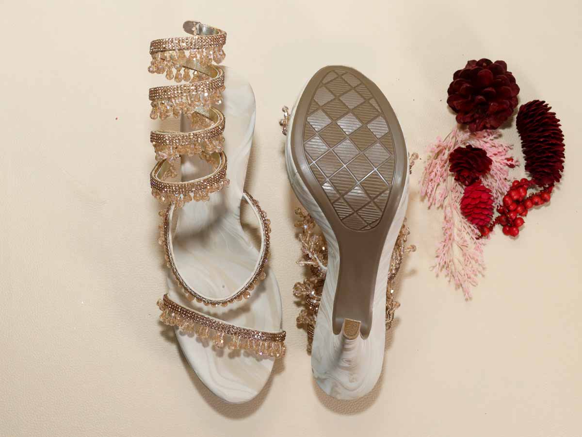 Glitz Spring Beige Letoes pencil Heel