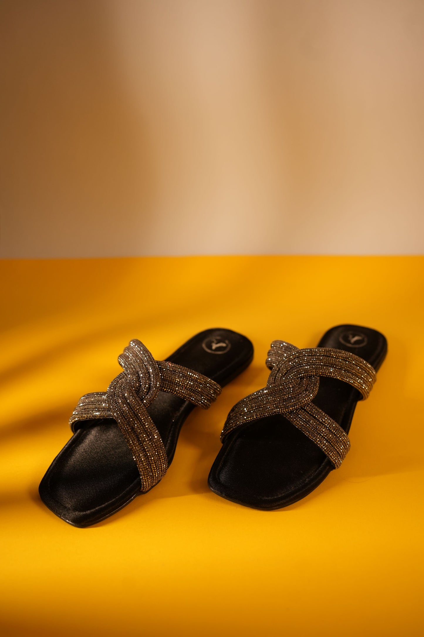 Black String Black Base Flats
