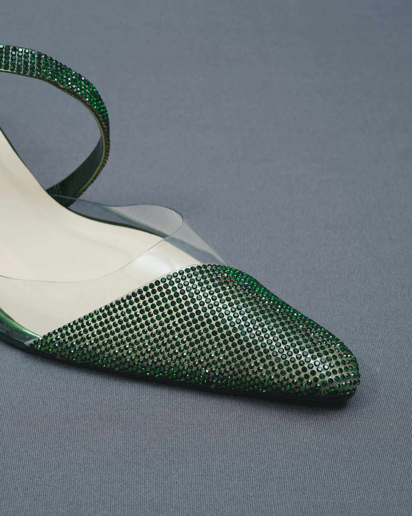 Closed Toe Faux Leather Green Sleek Cheek Heels