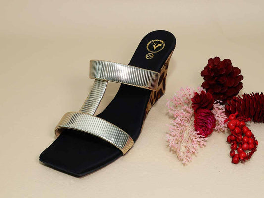 Black Hani Half Wedge