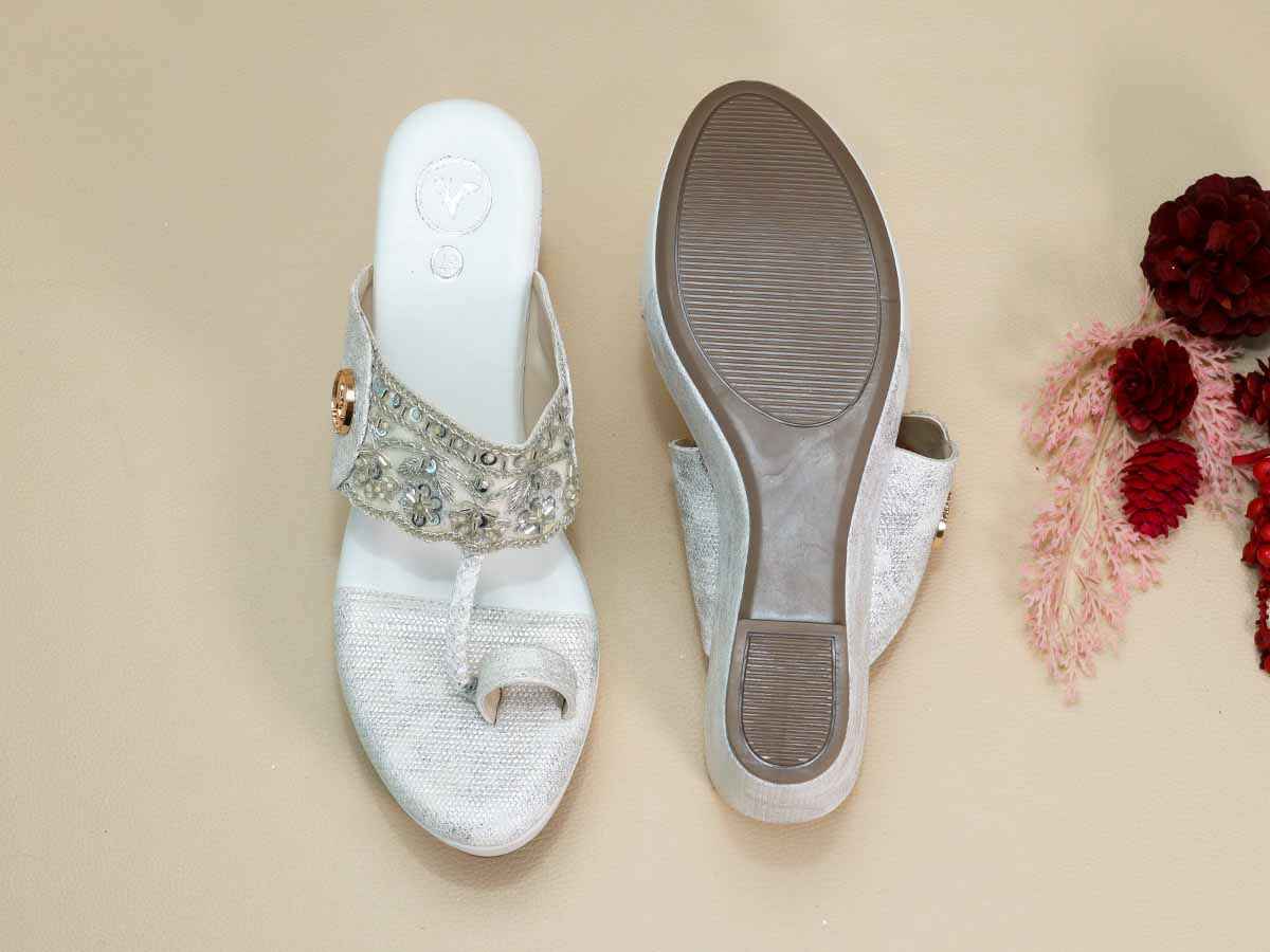 White Kolhapuri Wedge