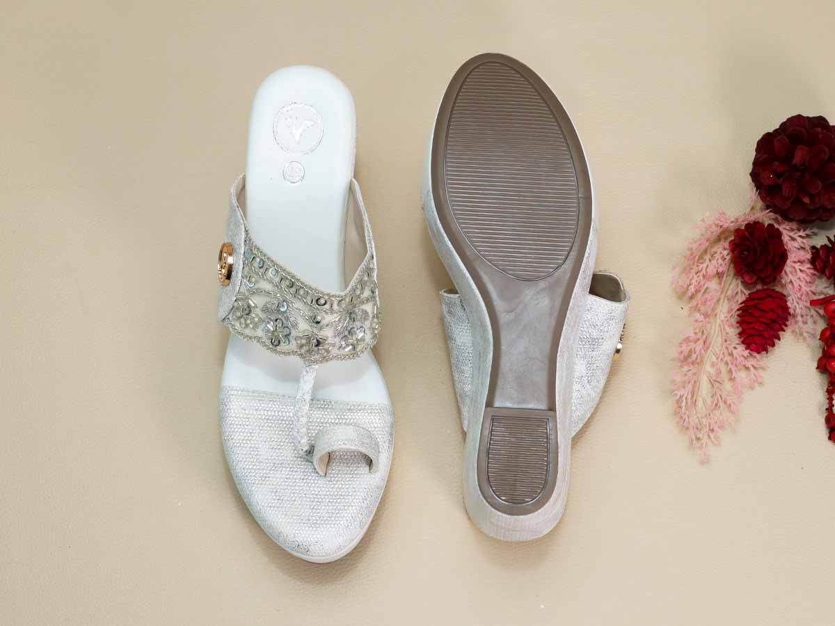 White Kolhapuri Wedge