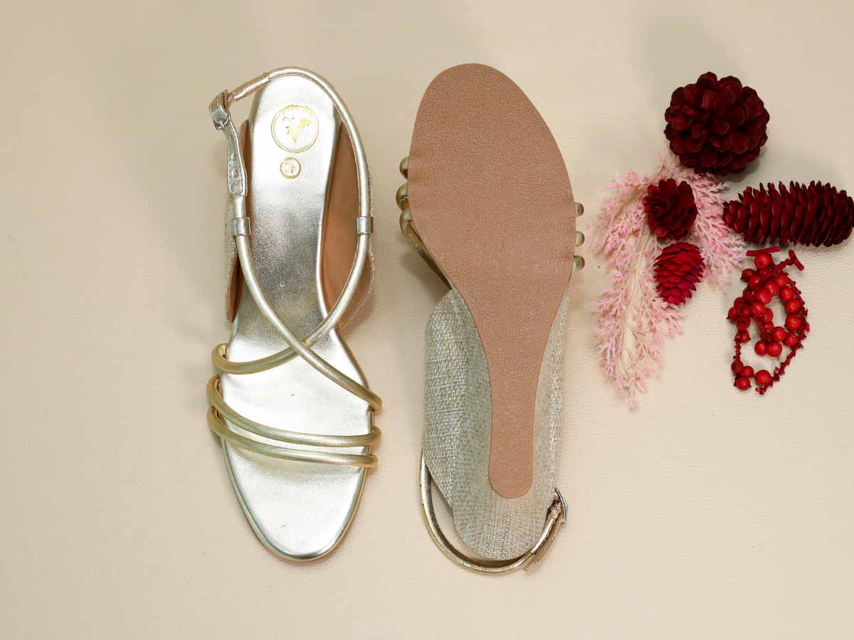 Gold String Half Wedge