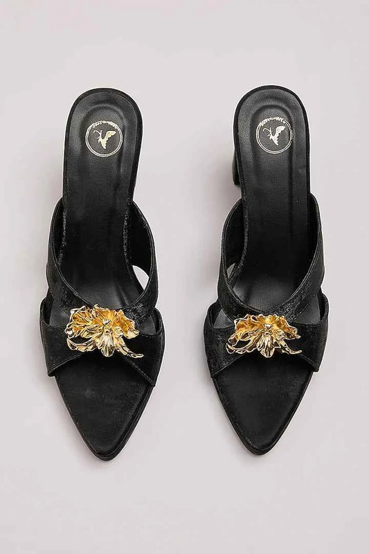 Zeno Black Elevation Heel