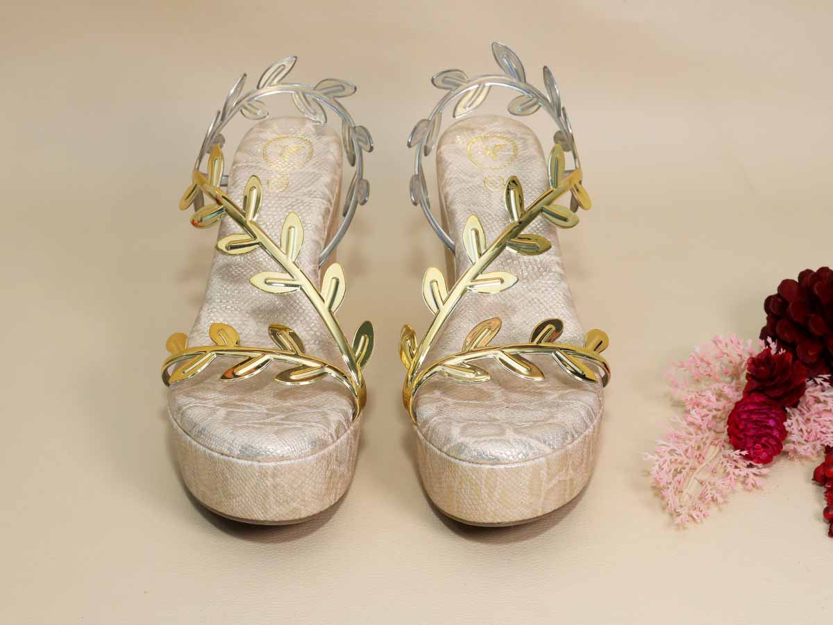 Gold Leafy Leapord Wedge