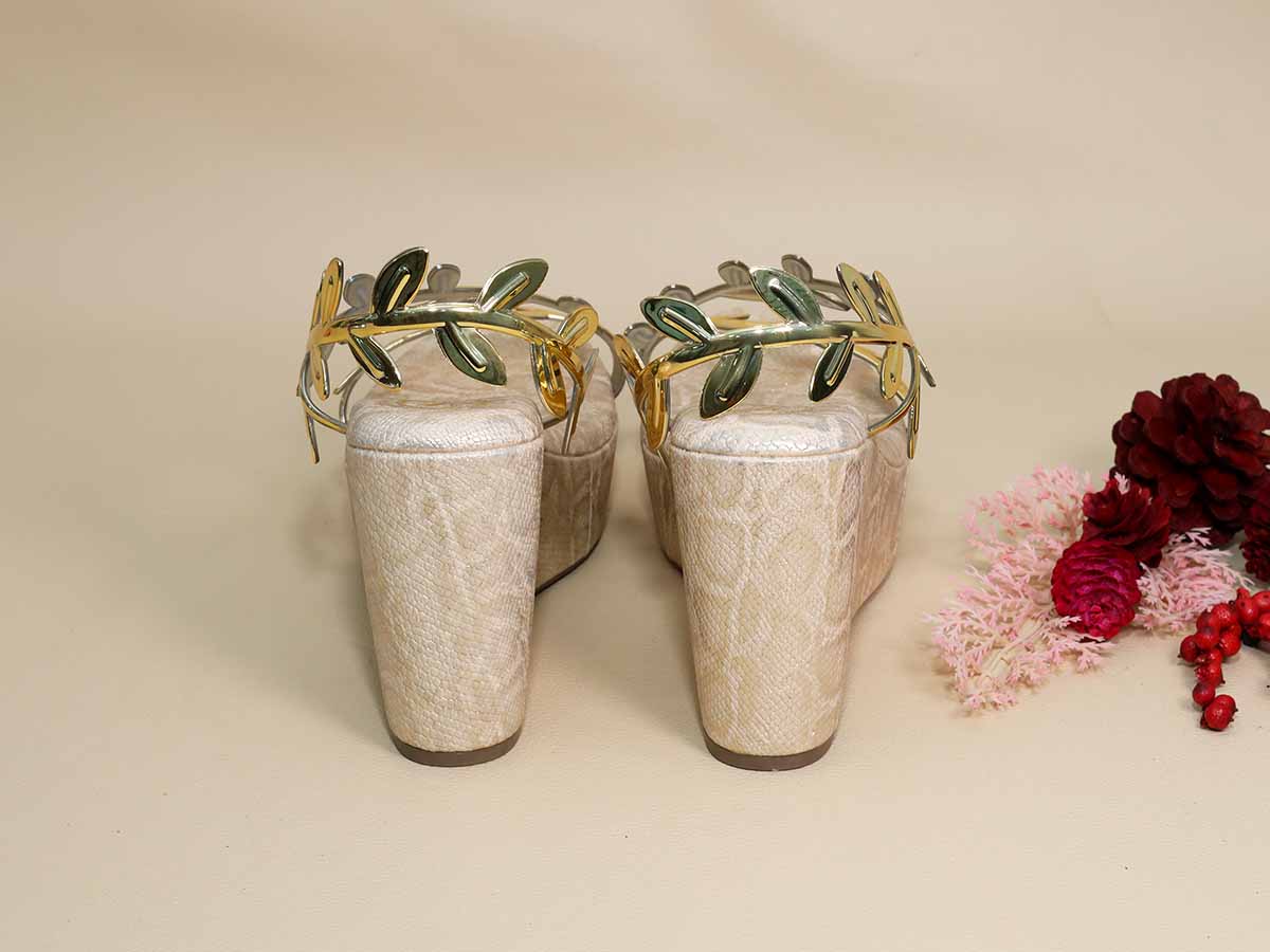 Gold Leafy Leapord Wedge