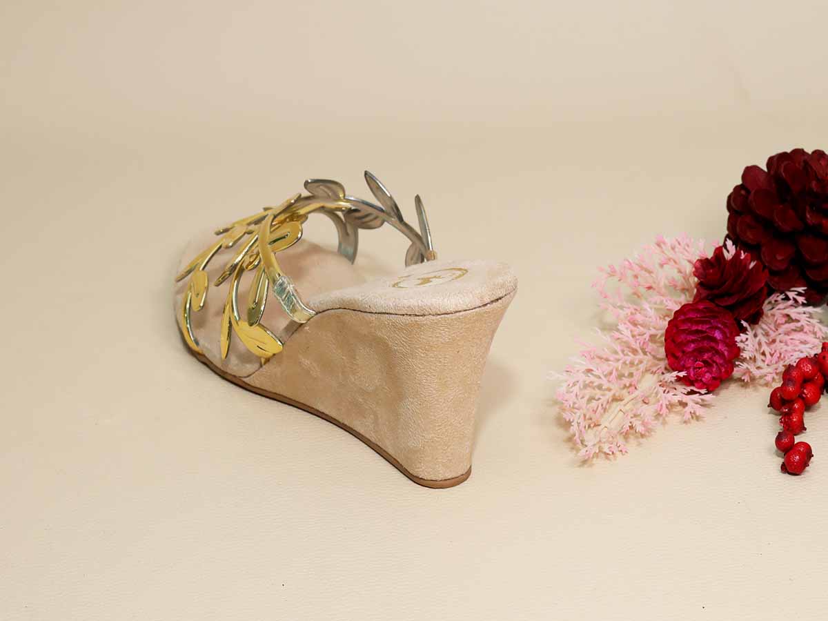 Gold Leafy Half Wedge