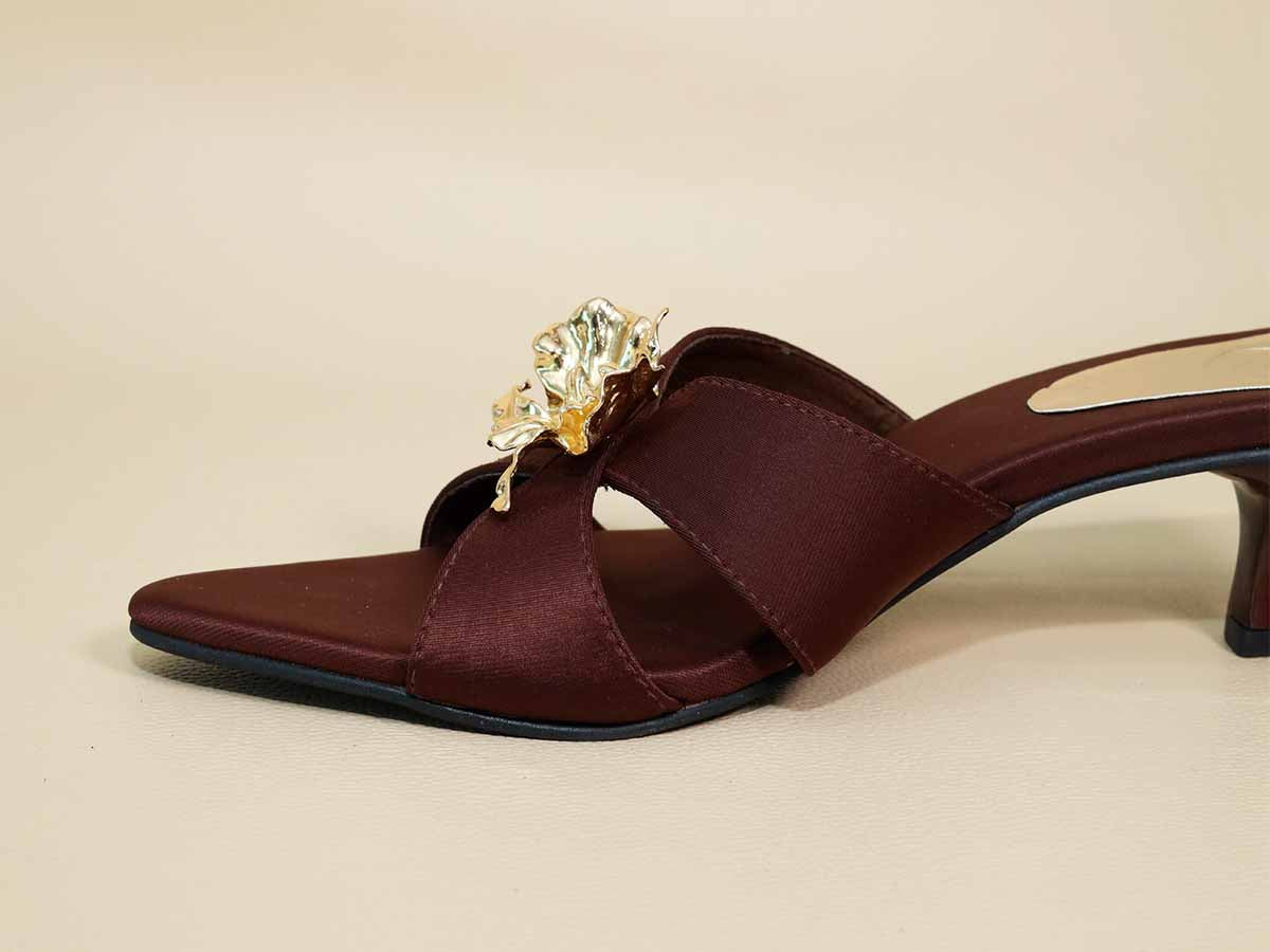 Zeno Brown Kitten Heel