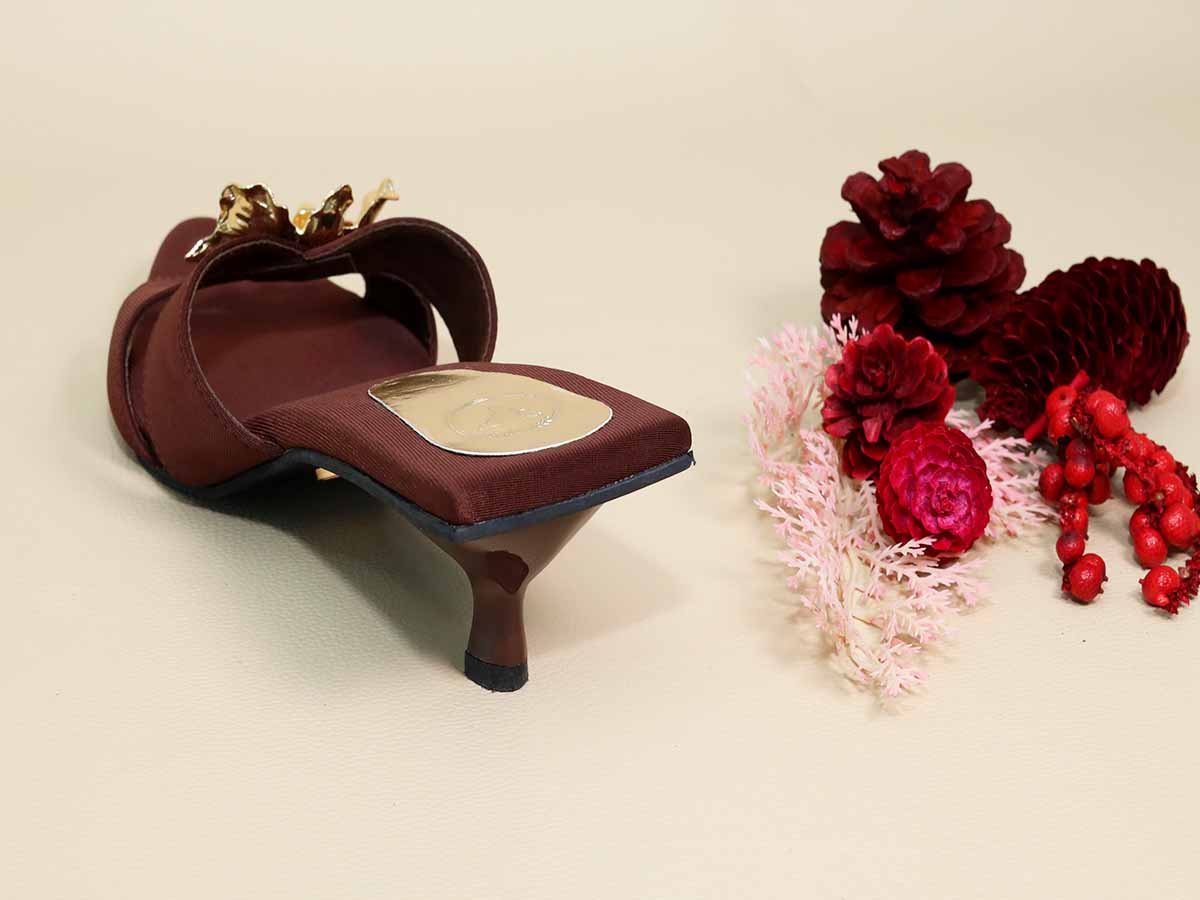 Zeno Brown Kitten Heel