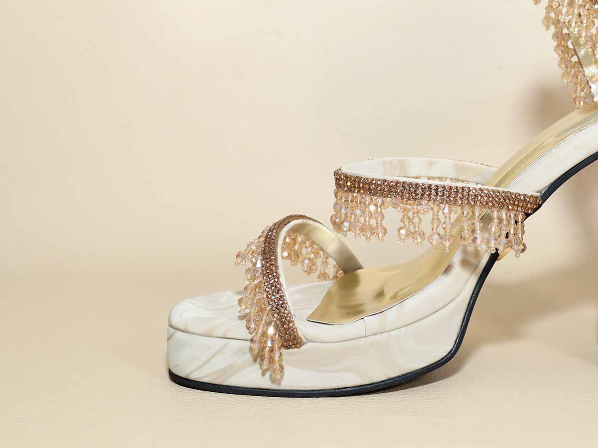 Glitz Spring Beige Levated Elevations Heel