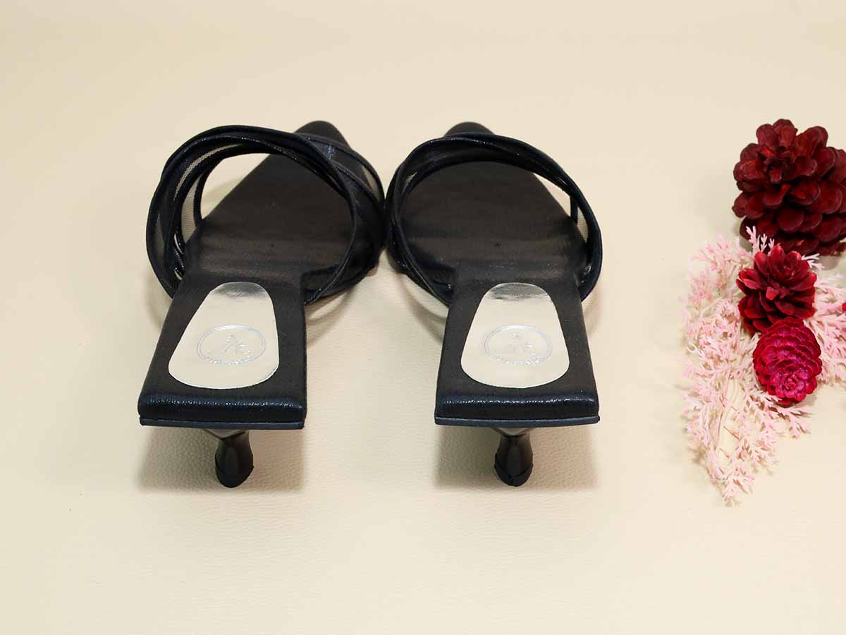 Burg Net Black Kitten Heel