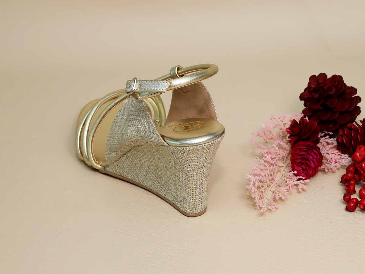 Gold String Half Wedge