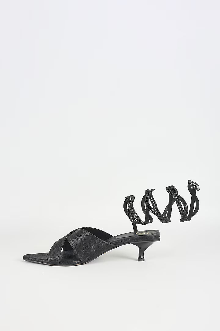 Black Twister Spring Kitten Heel