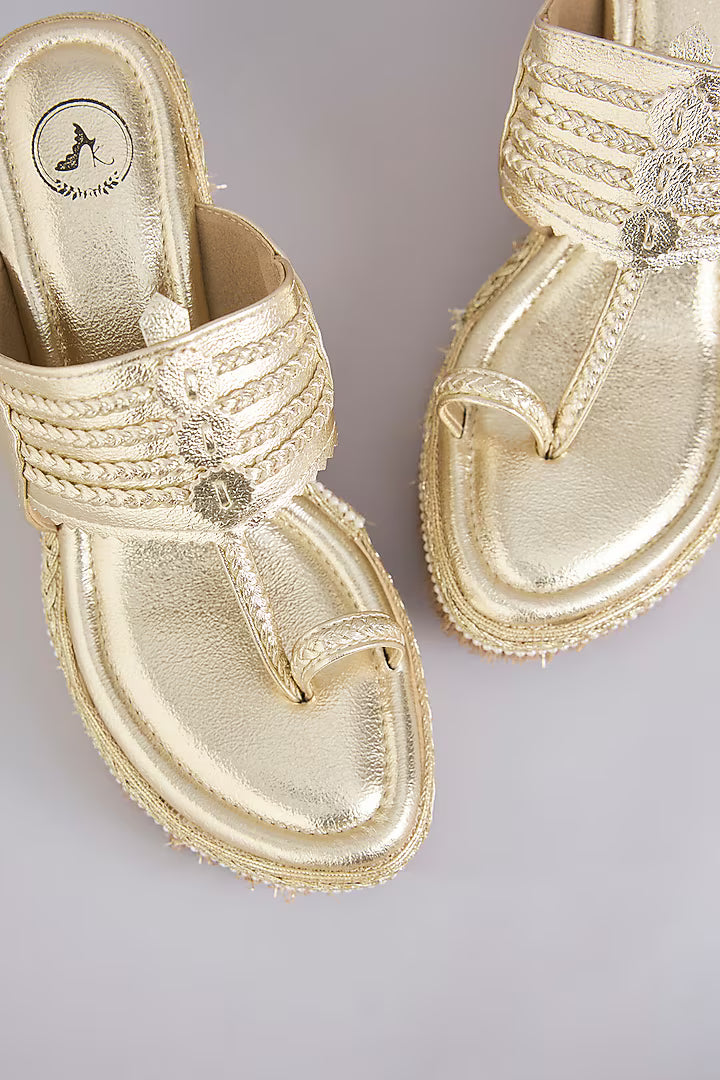 Kohl Sara Gold Wedge
