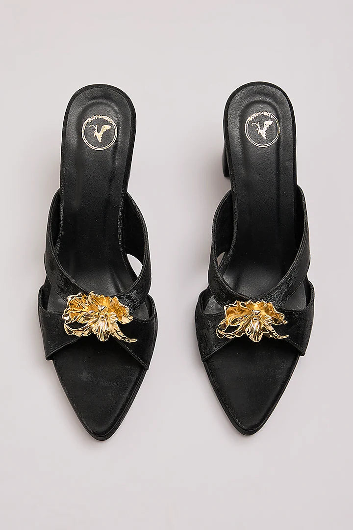 Zeno Black Elevation Heel